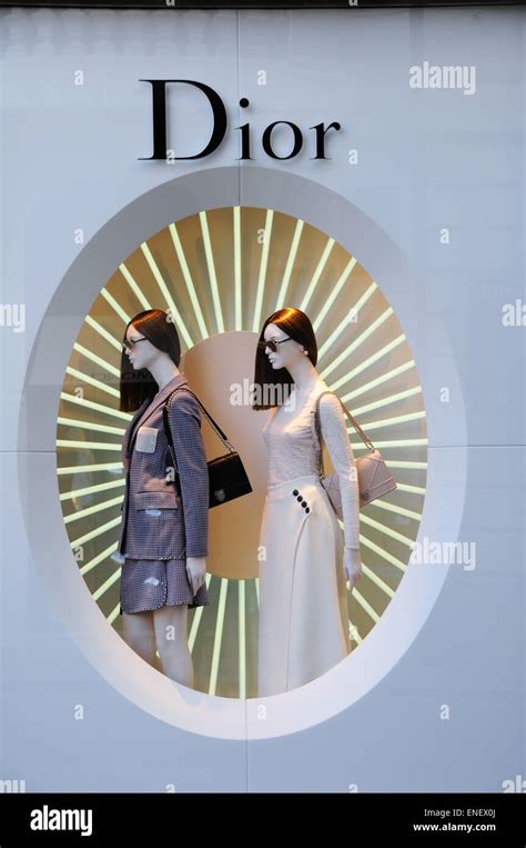 negozio christian dior roma venerdì 15 febbraio 2019